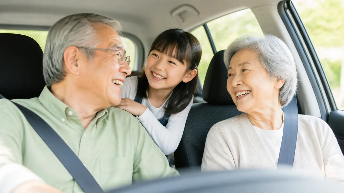 高齢者マークは75歳以上で義務化される予定だった？今は「努力義務」が正解の解説画像